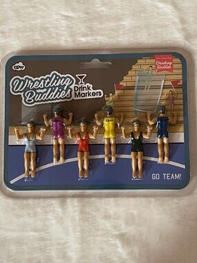 Francesca's Collections Wrestling Buddies Drink Markers - Blue & Green Singlets